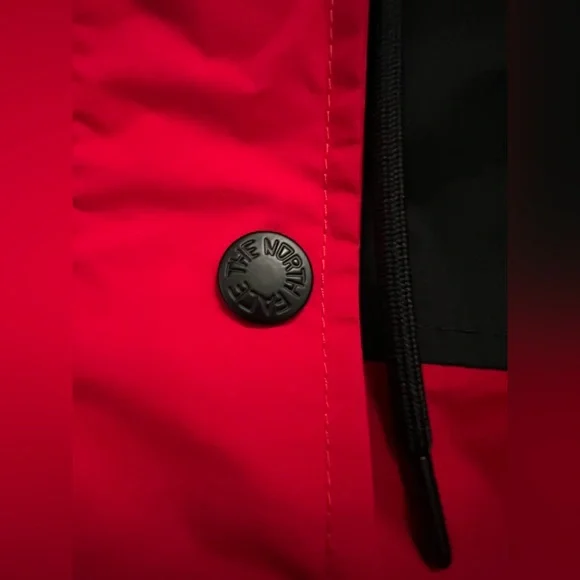 TNF Women’s Reign On Jacket